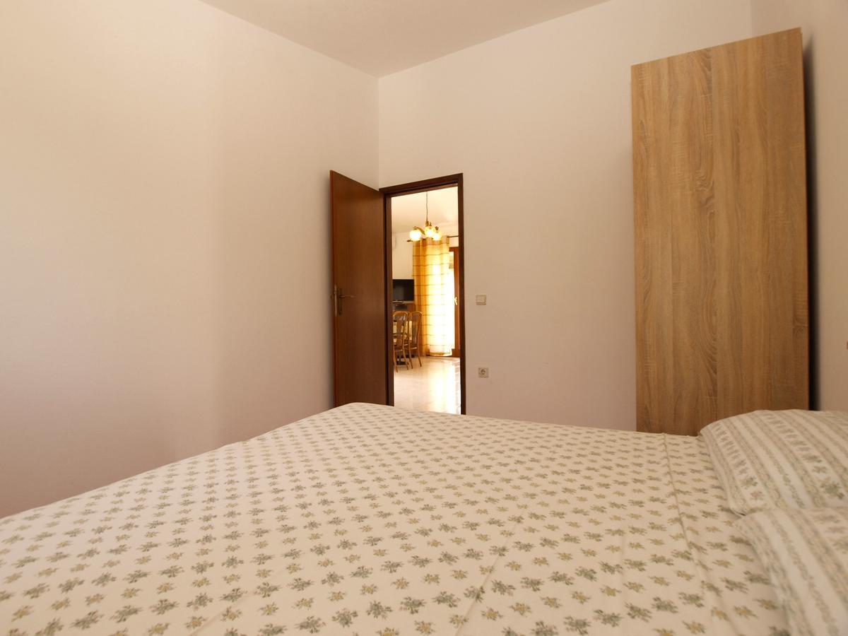 Apartments Luciano 1728 เปรมันตูรา ภายนอก รูปภาพ